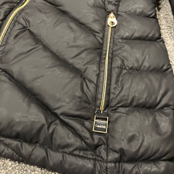 Calvin Klein Packable Puffer Jacket - Picture 3 of 8
